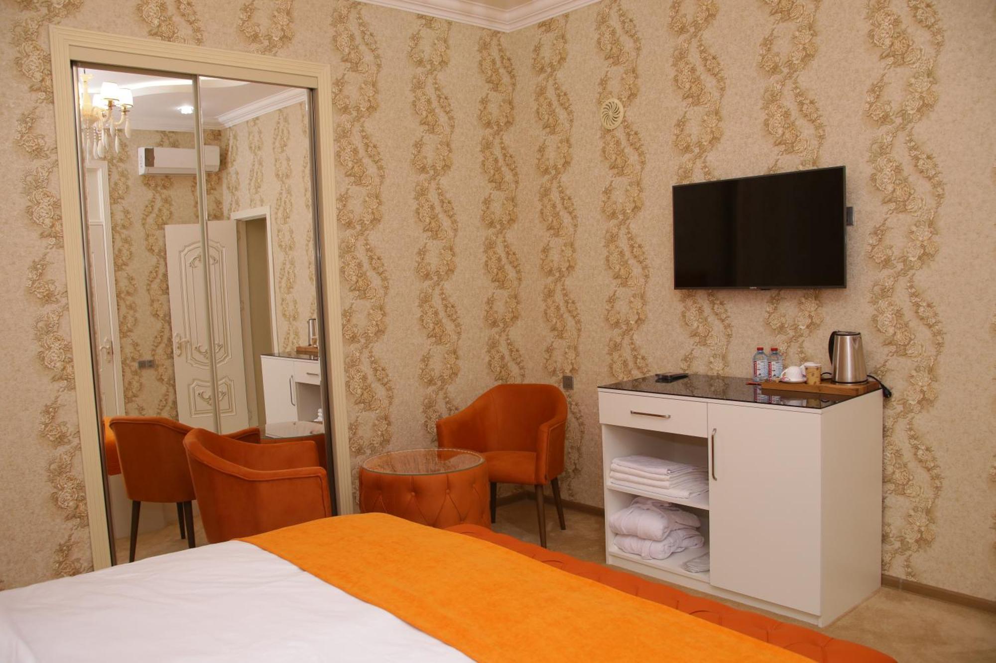 Euro Hotel กูบา ภายนอก รูปภาพ
